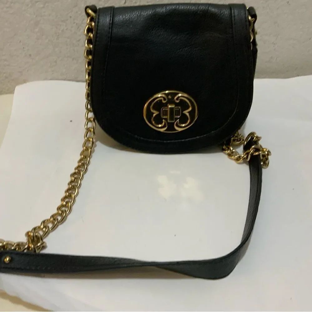 Emma Fox Leather crossbody bag gold chain strap accent